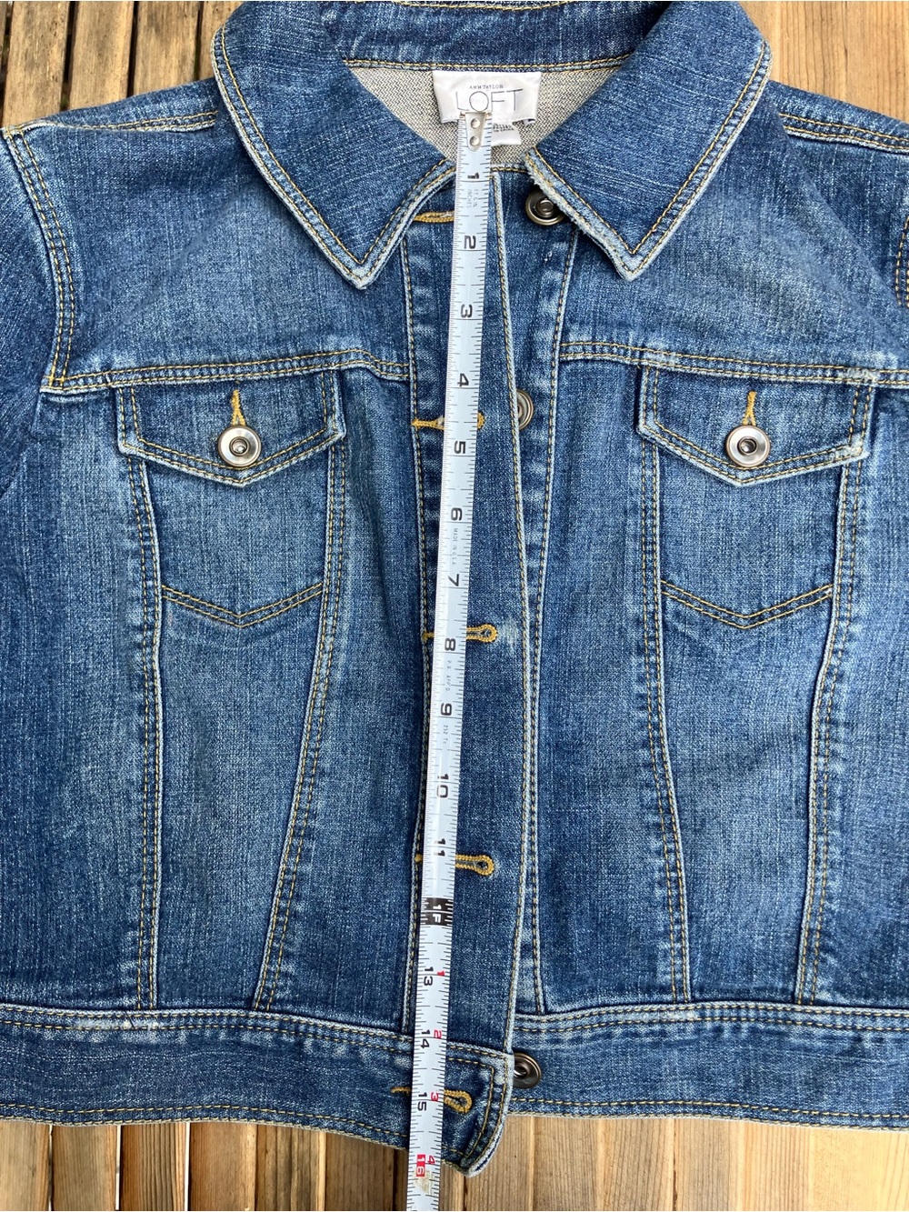 Ann Taylor LOFT Short Jean Jacket Chest Pockets Sz 10 Excellent Condition
